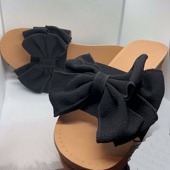 Wedge Sandles - Picture 2 of 2